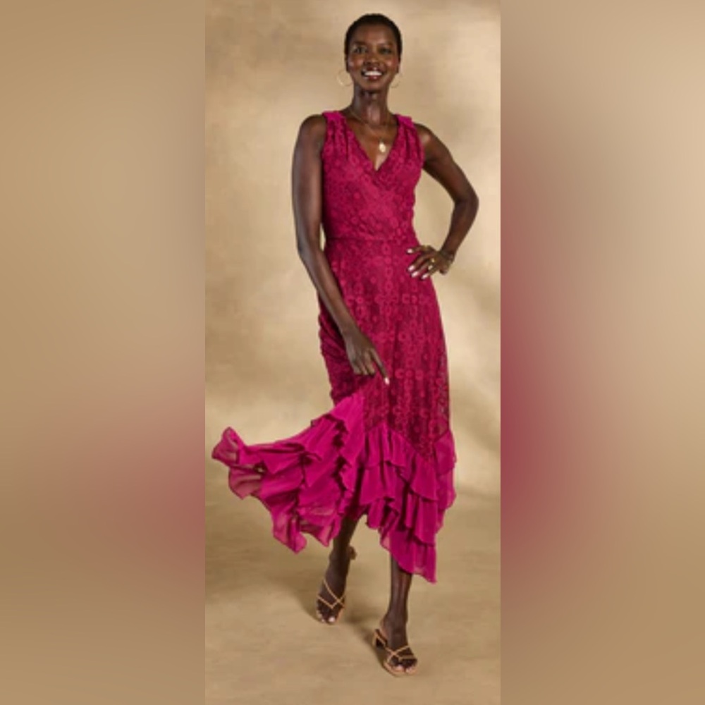 Sundance burgundy Lace Maxi Dress size M NWT maxi